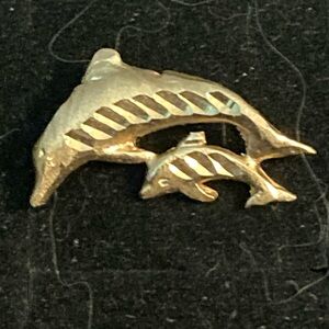 14k gold Dolphins pendant
